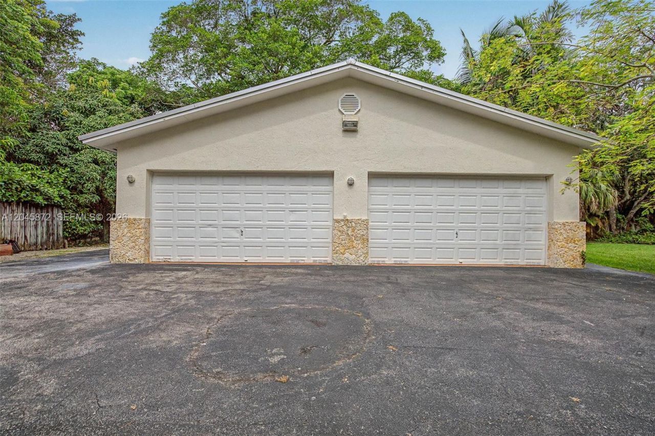 13470 SW 67th Ave , Pinecrest, FL 33156 Photo