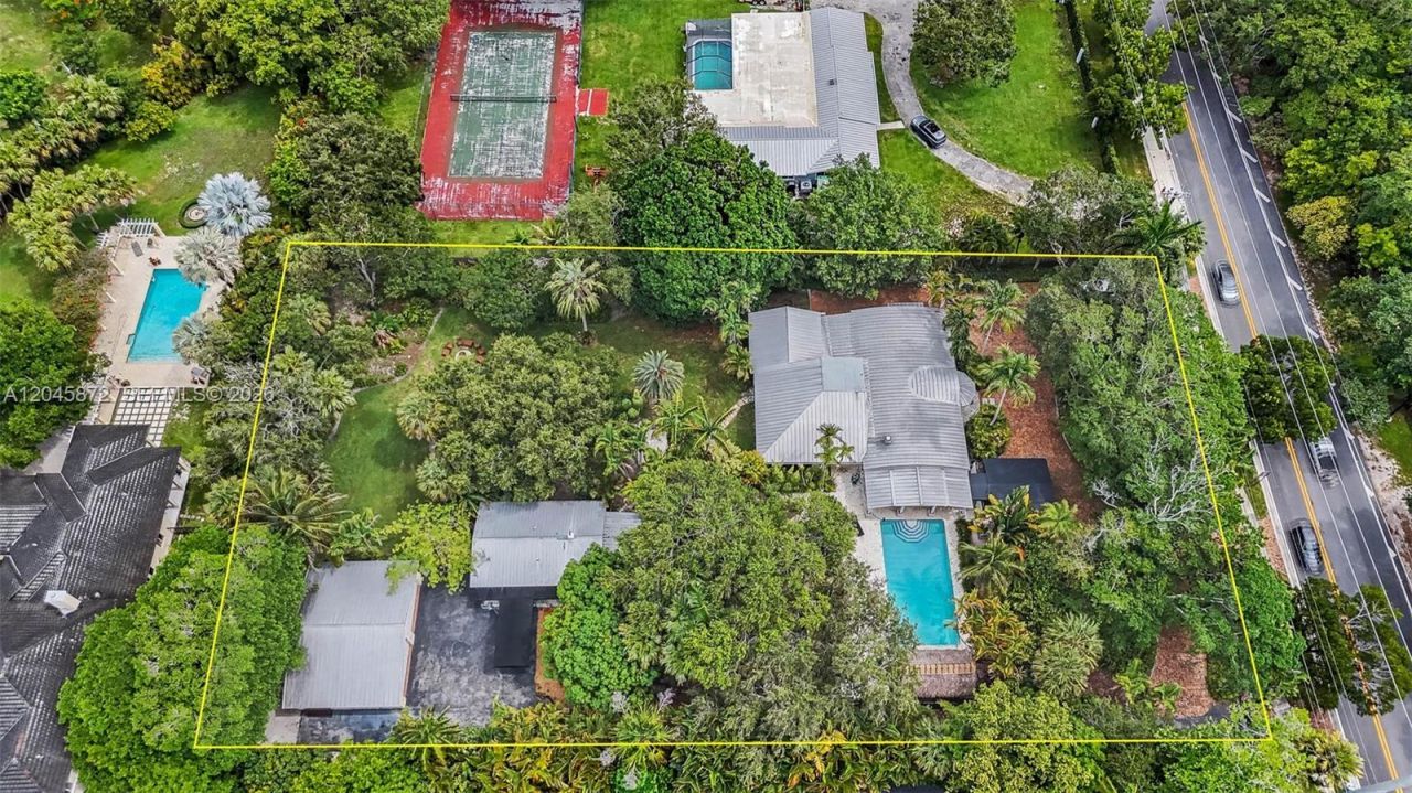 13470 SW 67th Ave , Pinecrest, FL 33156 Photo