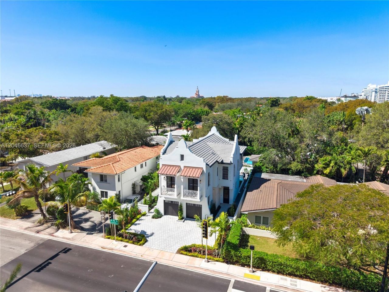 2712 S Le Jeune Rd, Coral Gables, FL 33134 Photo