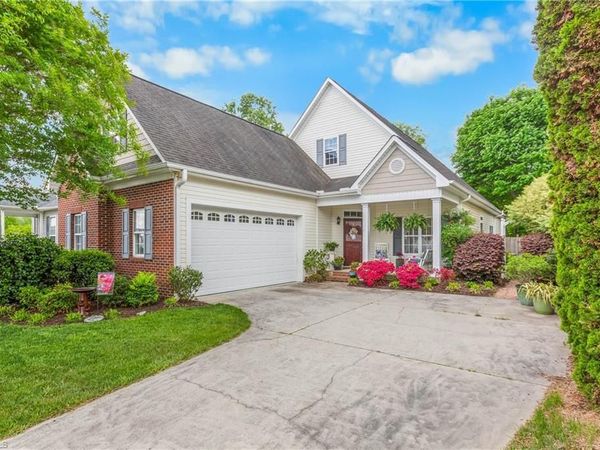 6604 Springfield Village Lane, Clemmons, NC 27012