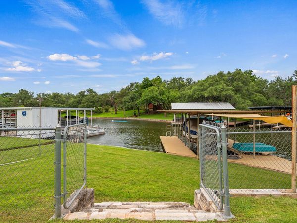 2350 Wisteria DR, Kingsland, TX 78639