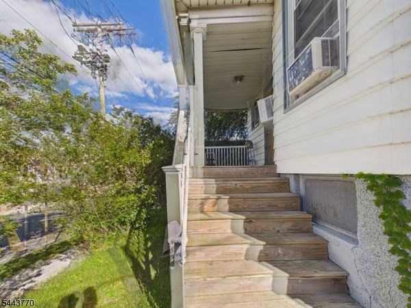 139 Fairview Ave, Unit 2, Prospect Park, NJ 07508