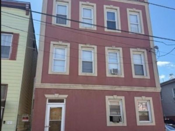 236 John St, Elizabeth, NJ 07202