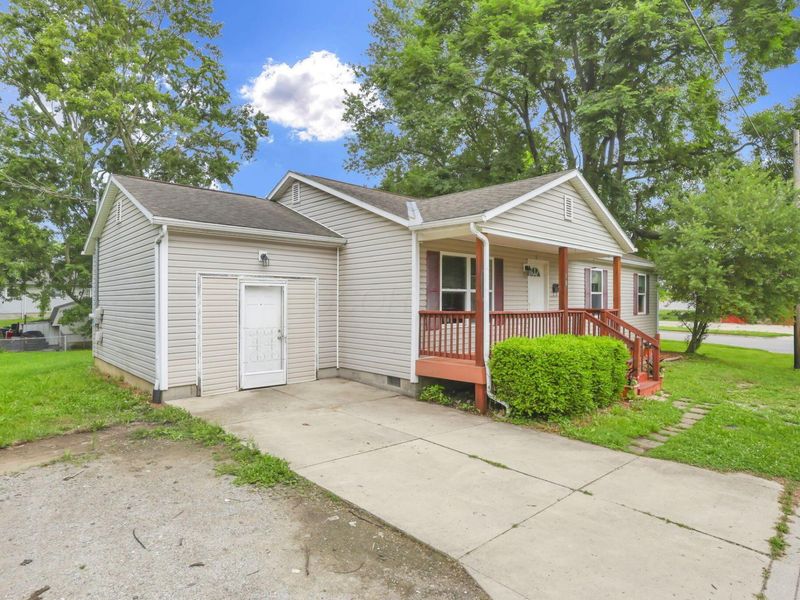 18 Neil Street , Delaware, OH 43015 Photo 2