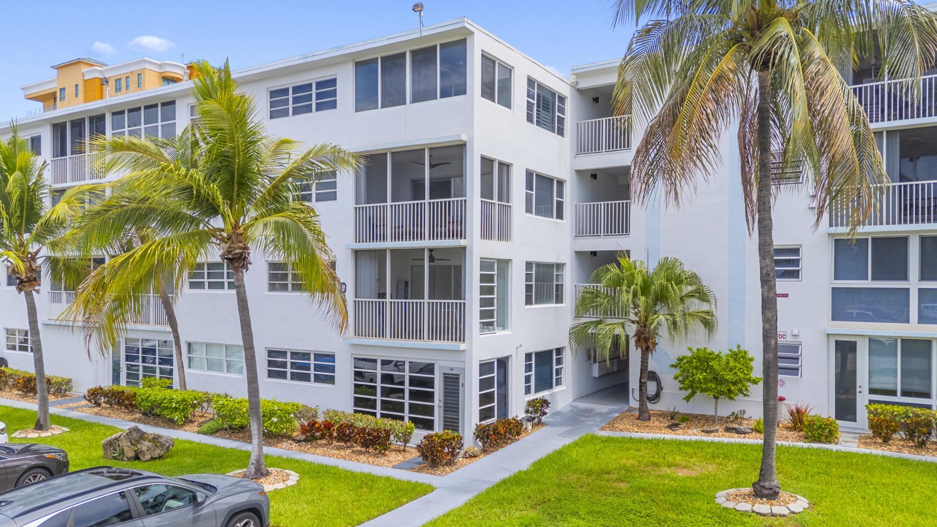 3201 NE 8th Street, Unit 206, Pompano Beach, FL 33062 Photo