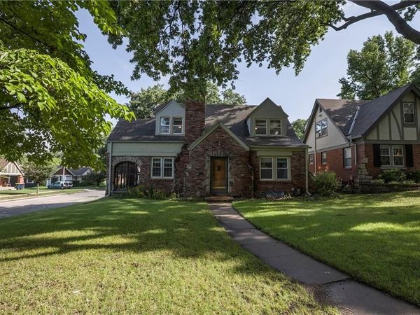 200 E 73RD Terrace, Kansas City, MO 64114
