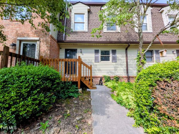 2022 Heritage Place, Johnson City, TN 37604