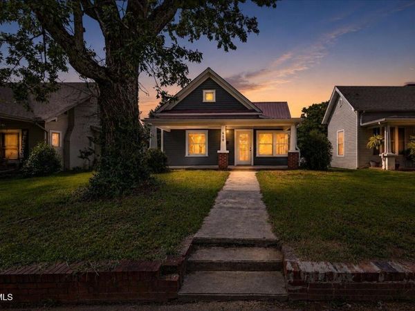 610 West Main Street, Greeneville, TN 37743