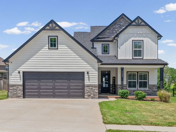 2684 Remington Trce, Clarksville, TN 37043