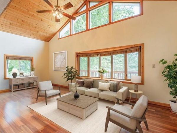 15771 Sherwood Trail, Zumbrota, MN 55992