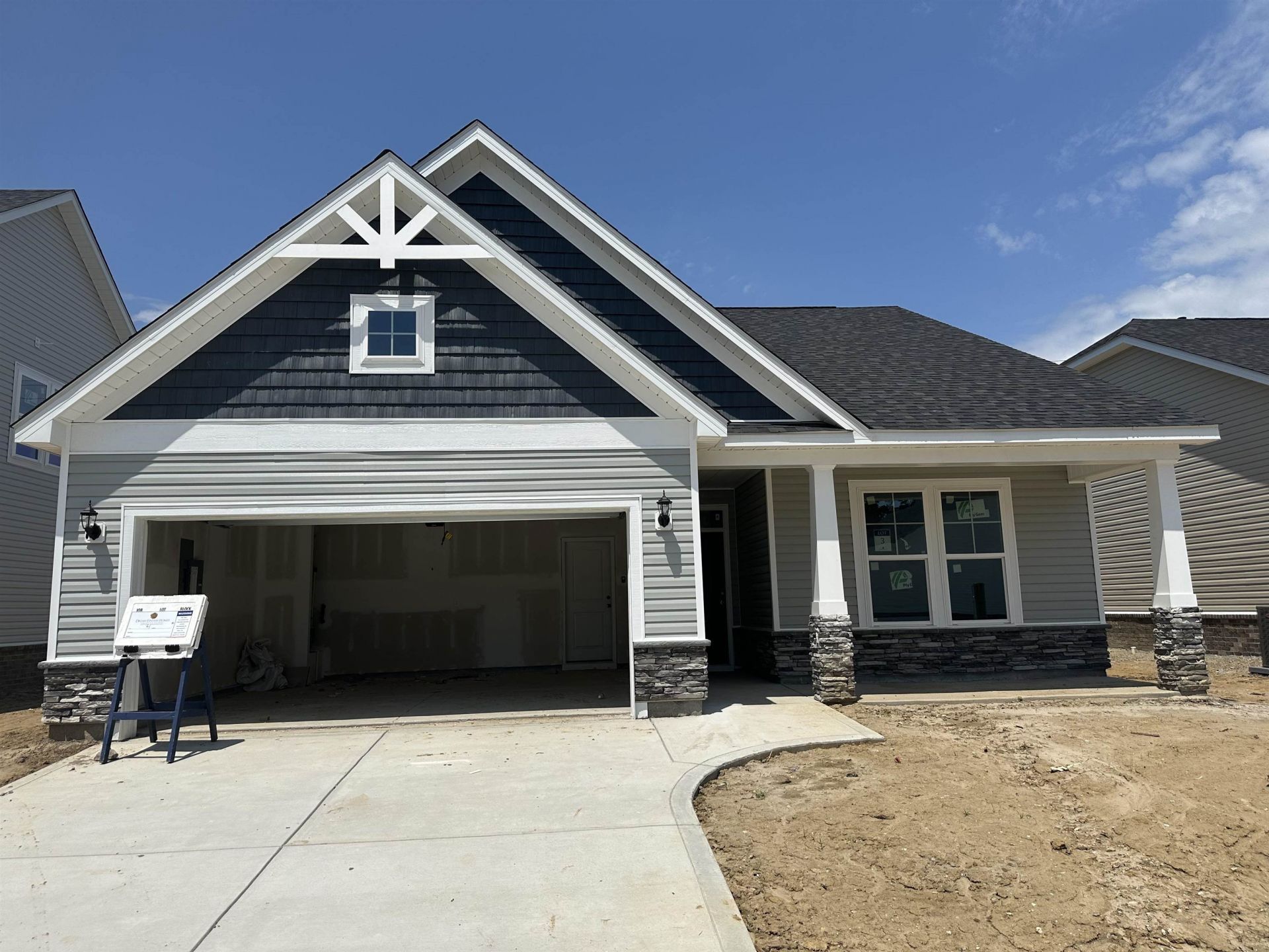 3001 Spain Ln.  Photo 2