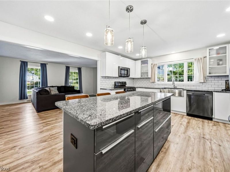 631 Dwight Drive, Bay Village, OH 44140 Photo 11