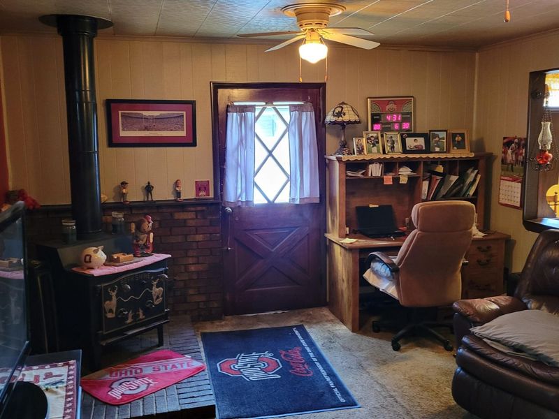 137 Redmond Road , Columbus, OH 43228 Photo 8