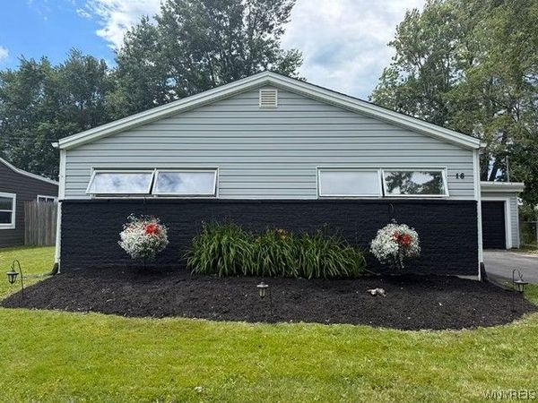 16 Beverly Drive , Depew, NY 14043