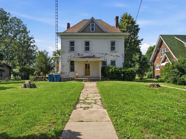 711 E 4TH Street, Minonk, IL 61760