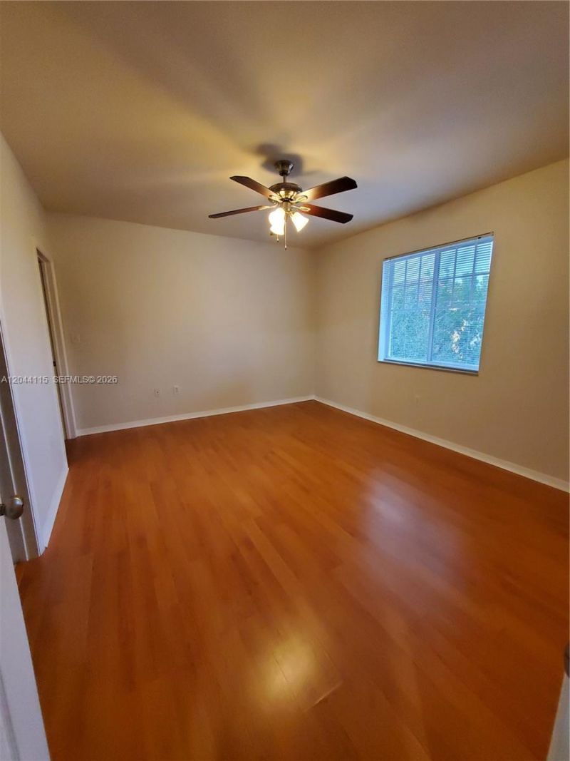 6458 Emerald Dunes , Unit 304, West Palm Beach, FL 33411 Photo