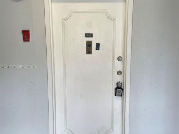 13685 NE 10th Ave , Unit 301, North Miami, FL 33161