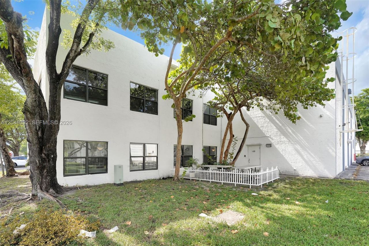 1400 NW 79th Ave , Doral, FL 33126 Photo
