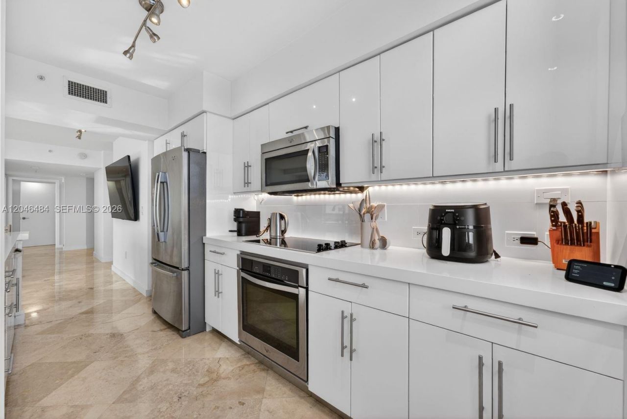 2080 S Ocean Dr , Unit 1711, Hallandale Beach, FL 33009 Photo