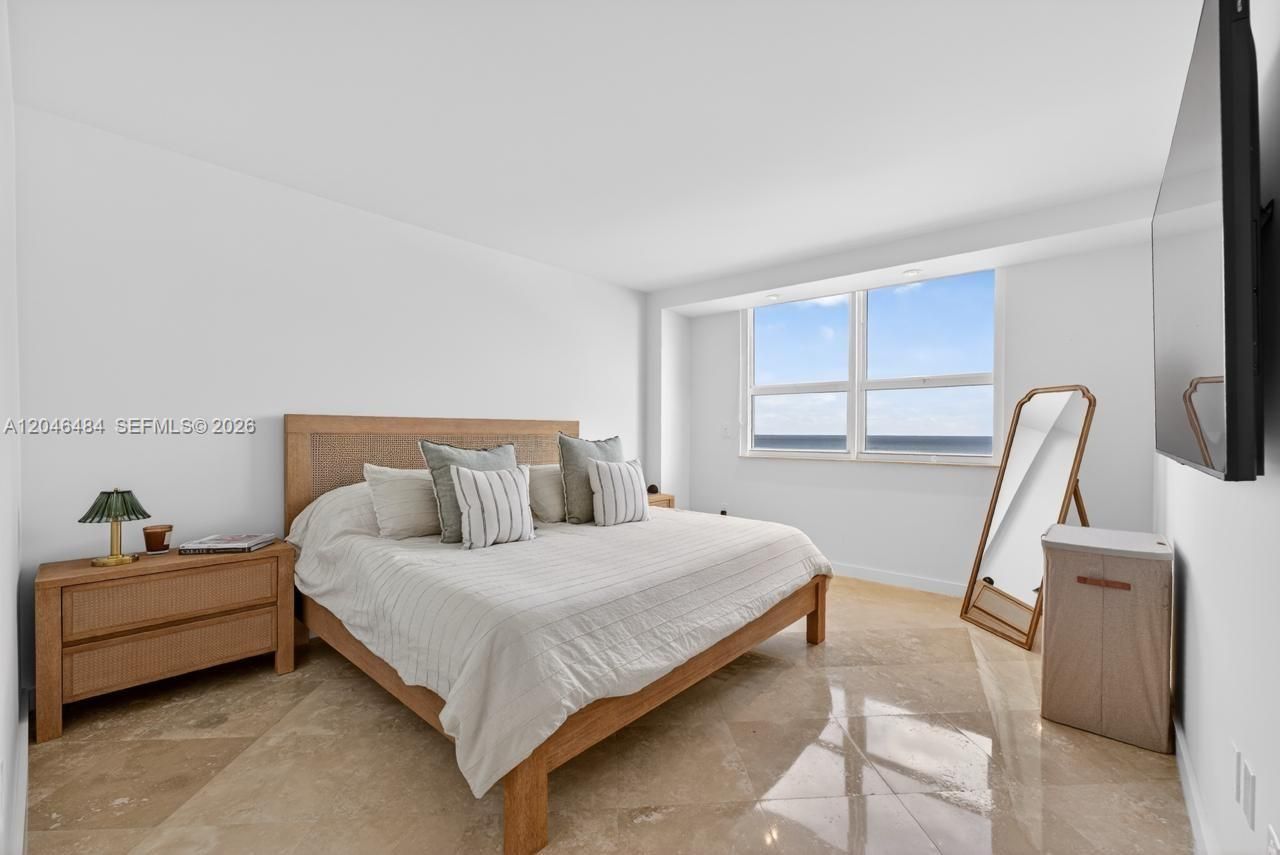 2080 S Ocean Dr , Unit 1711, Hallandale Beach, FL 33009 Photo
