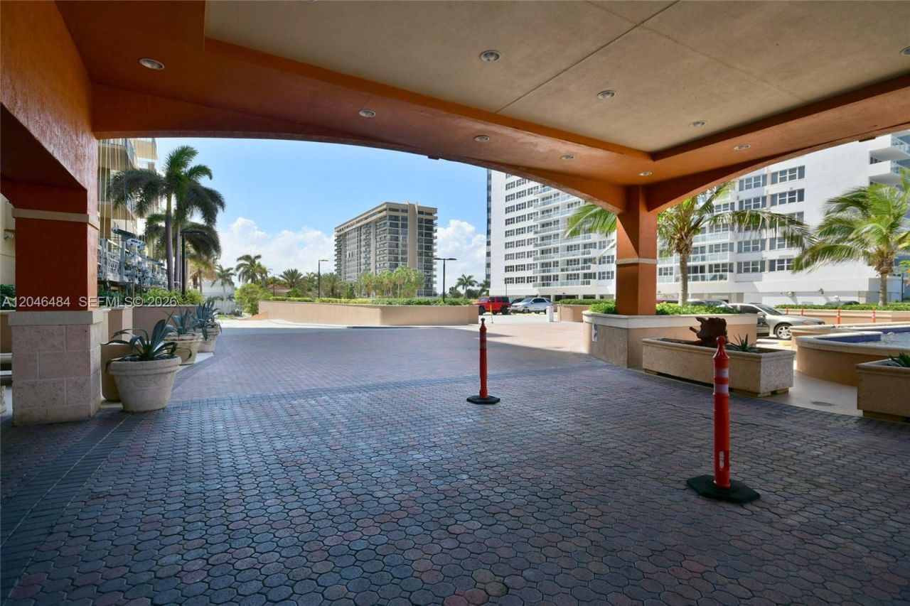 2080 S Ocean Dr , Unit 1711, Hallandale Beach, FL 33009 Photo