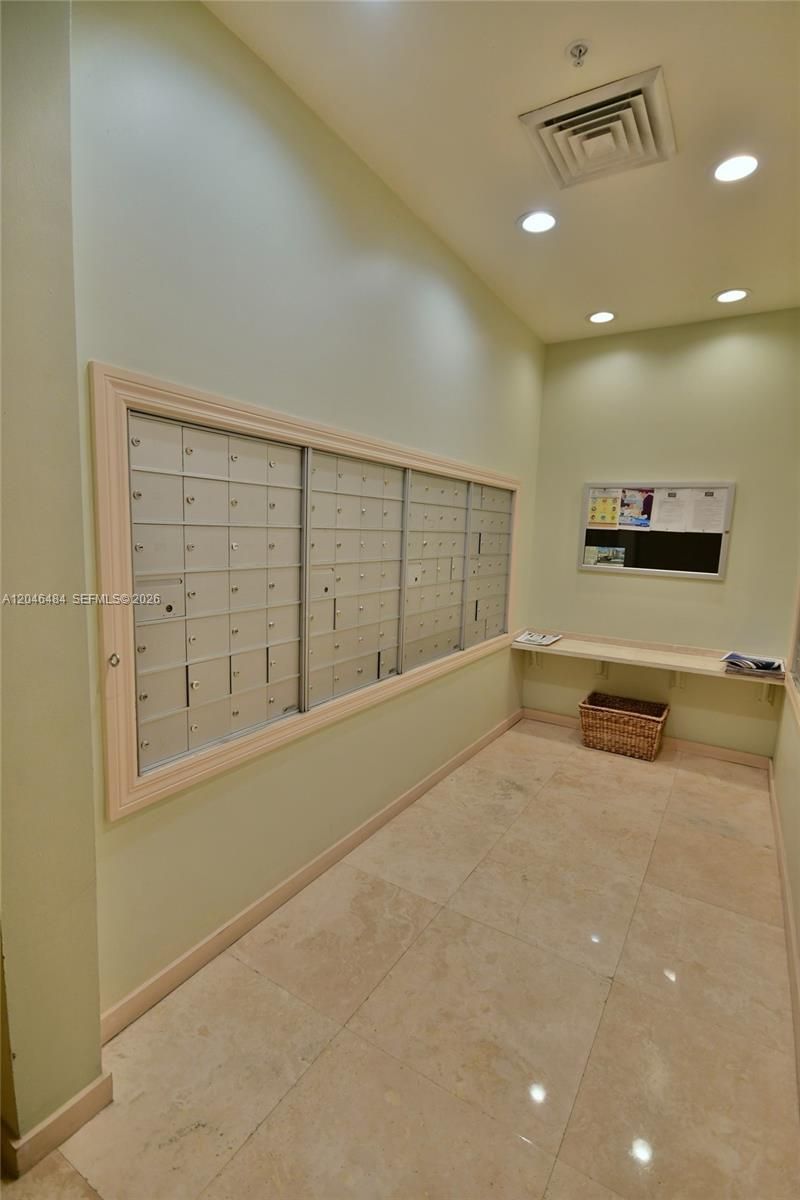 2080 S Ocean Dr , Unit 1711, Hallandale Beach, FL 33009 Photo