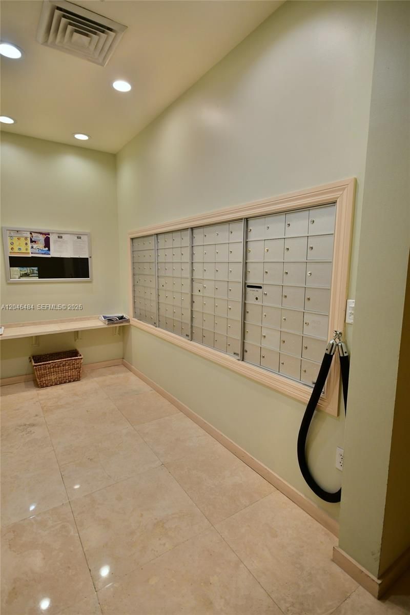 2080 S Ocean Dr , Unit 1711, Hallandale Beach, FL 33009 Photo