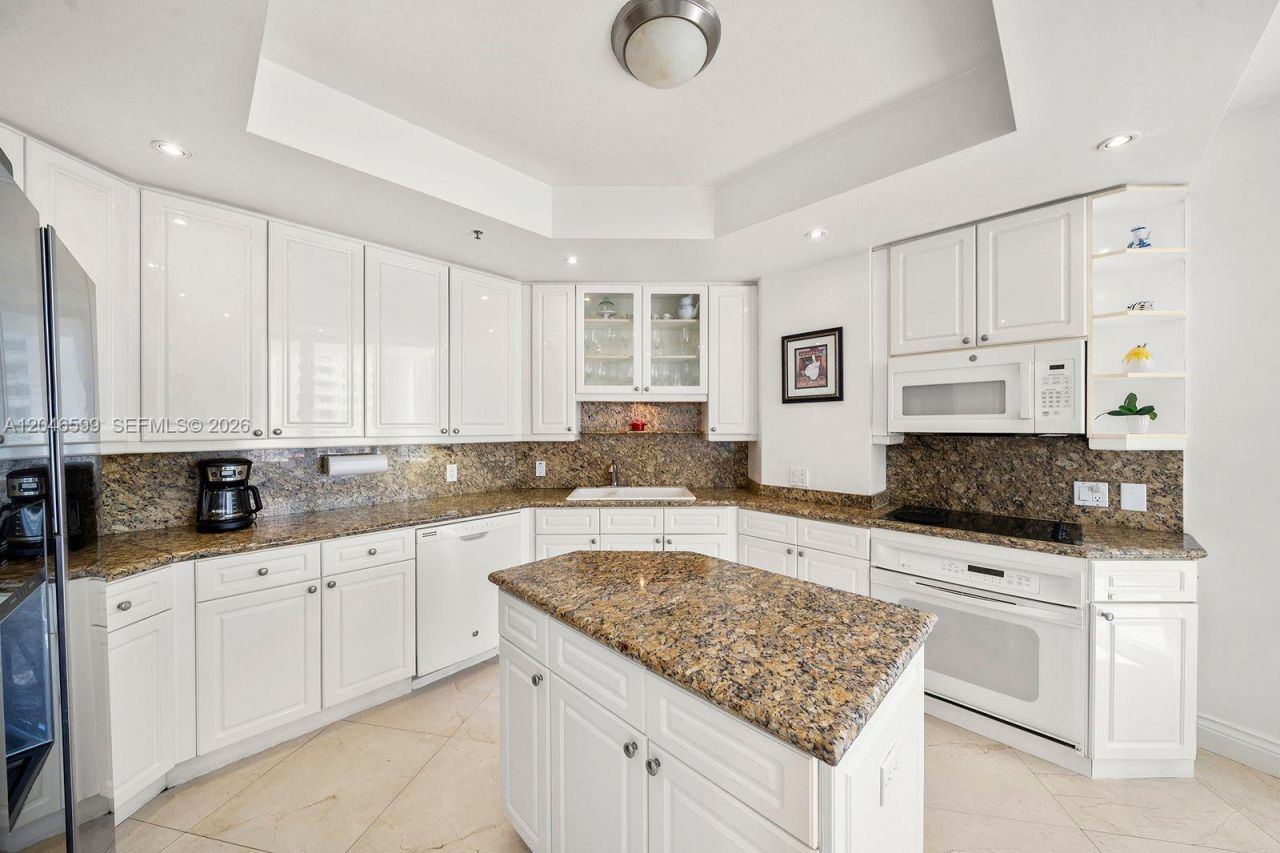 808 Brickell Key Dr , Unit 1808, Miami, FL 33131 Photo