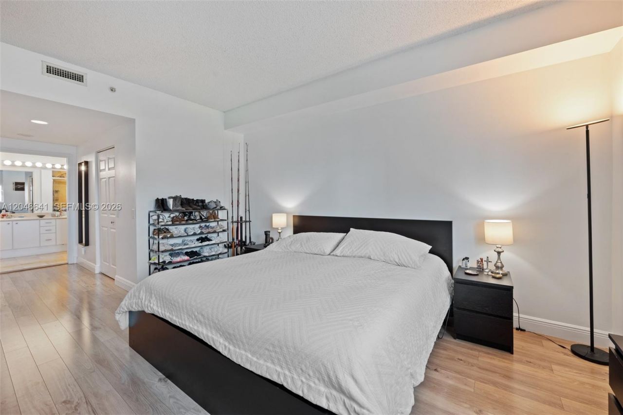 2475 Brickell Ave , Unit 1805, Miami, FL 33129 Photo
