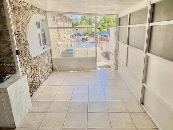 1922 NW 4th St , Unit B, Miami, FL 33125