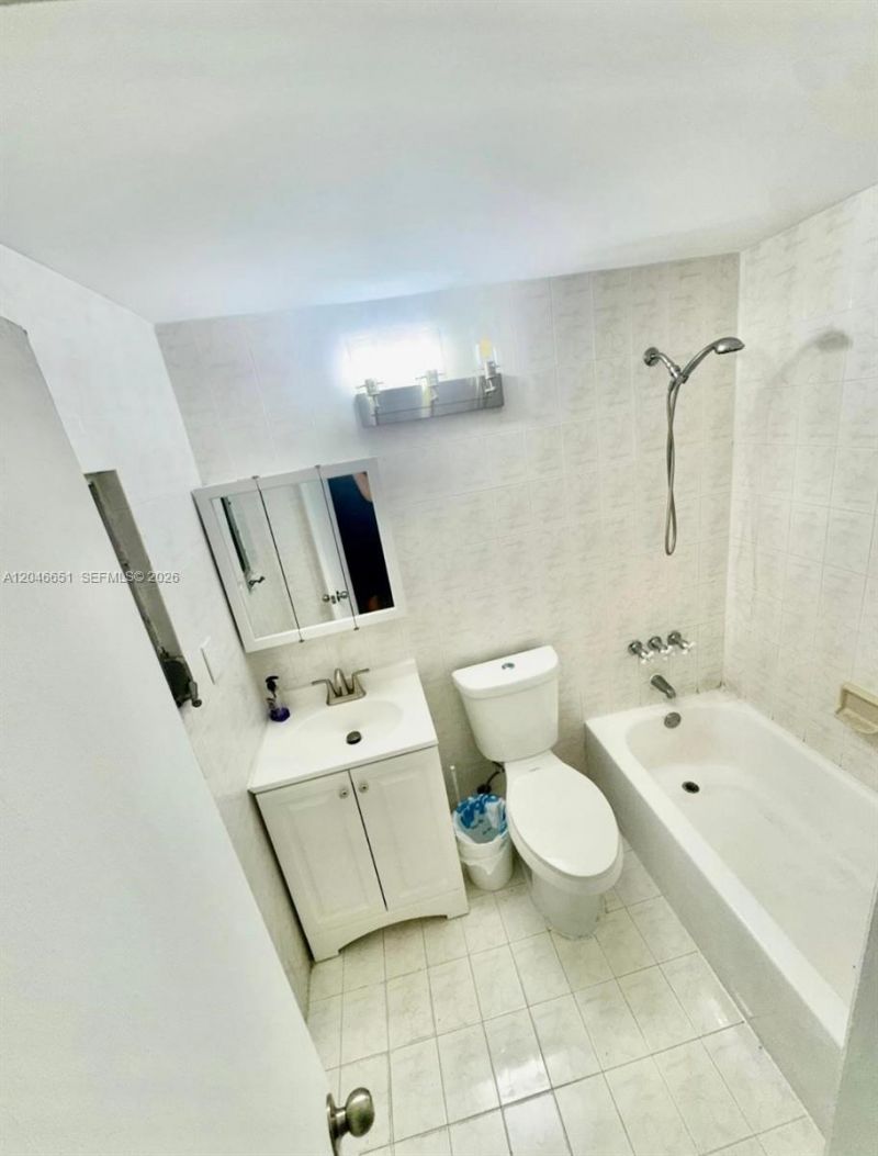 1922 NW 4th St , Unit B, Miami, FL 33125 Photo