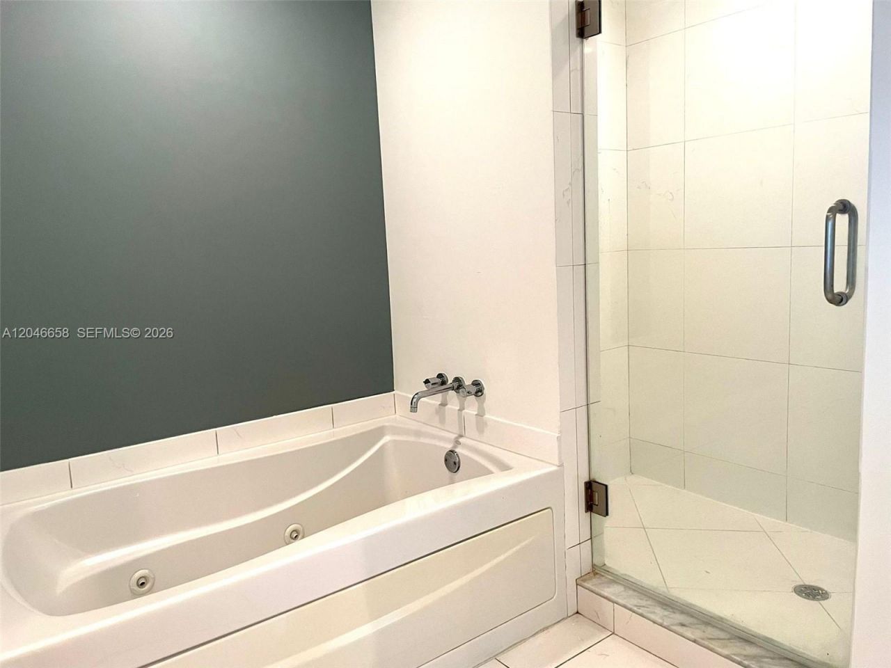 500 Brickell Ave , Unit 2006, Miami, FL 33131 Photo