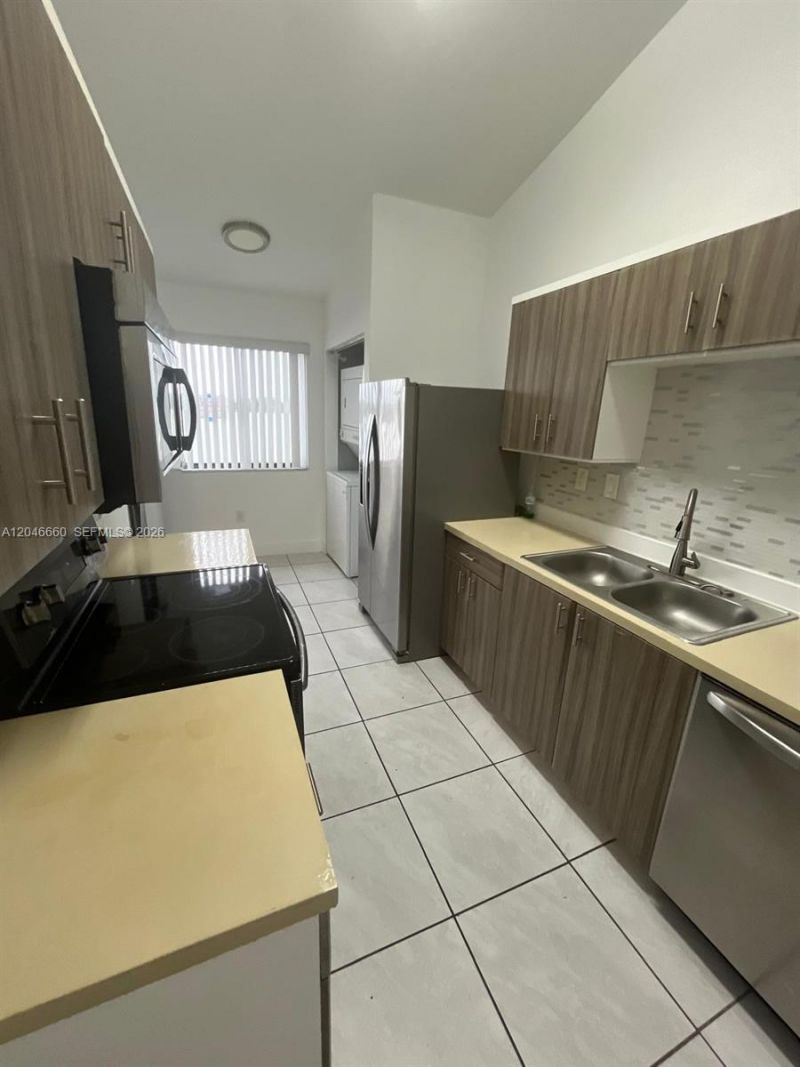 15545 N Miami Lakeway N, Unit 303, Miami Lakes, FL 33014 Photo