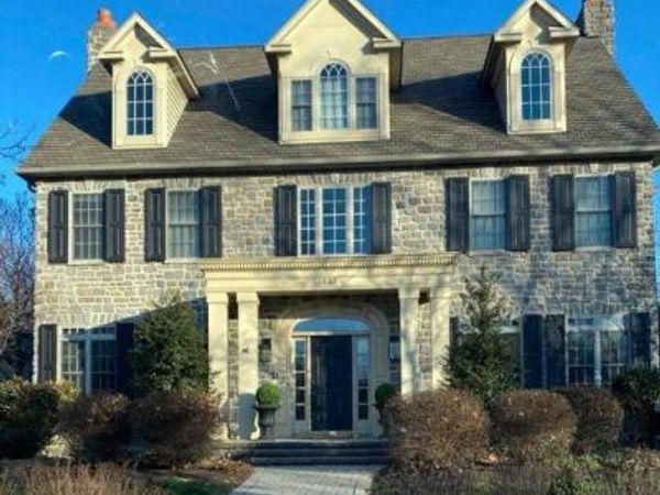 1337 READING BL , WYOMISSING, PA 19610