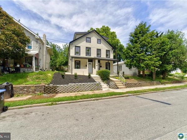 1717 WILLOW STREET , NORRISTOWN, PA 19401