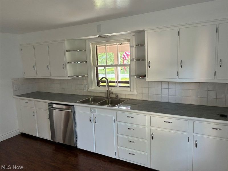 7382 Presley Avenue, Mentor, OH 44060 Photo 10
