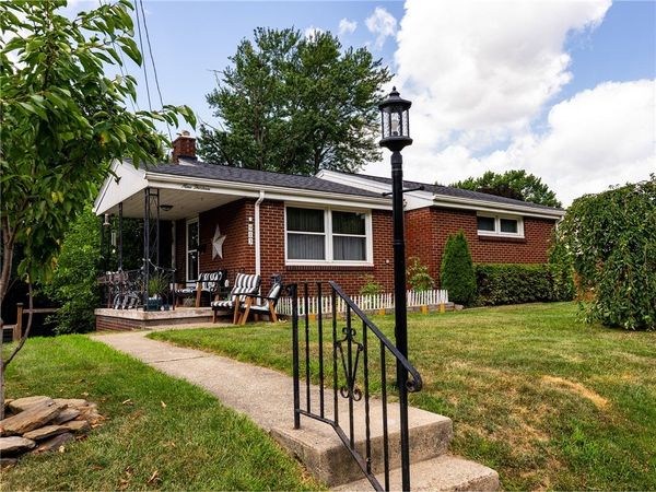 913 4th St , Baden, PA 15005