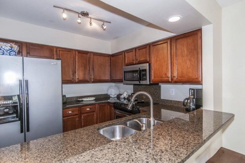 4374 Sea Forest Drive Photo 9