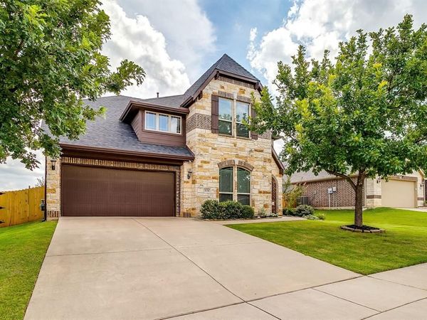 1134 Destrehan Drive, Burleson, TX 76028