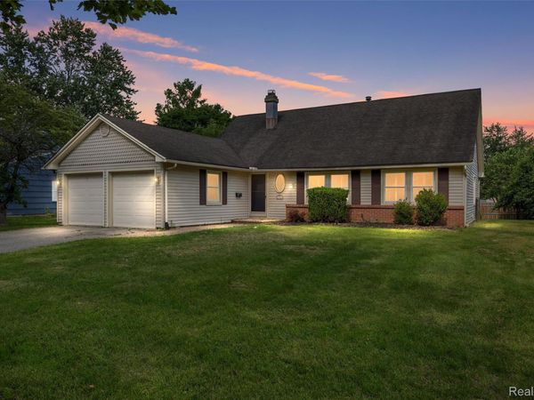 4942 Butler Drive, Troy, Mi 48085