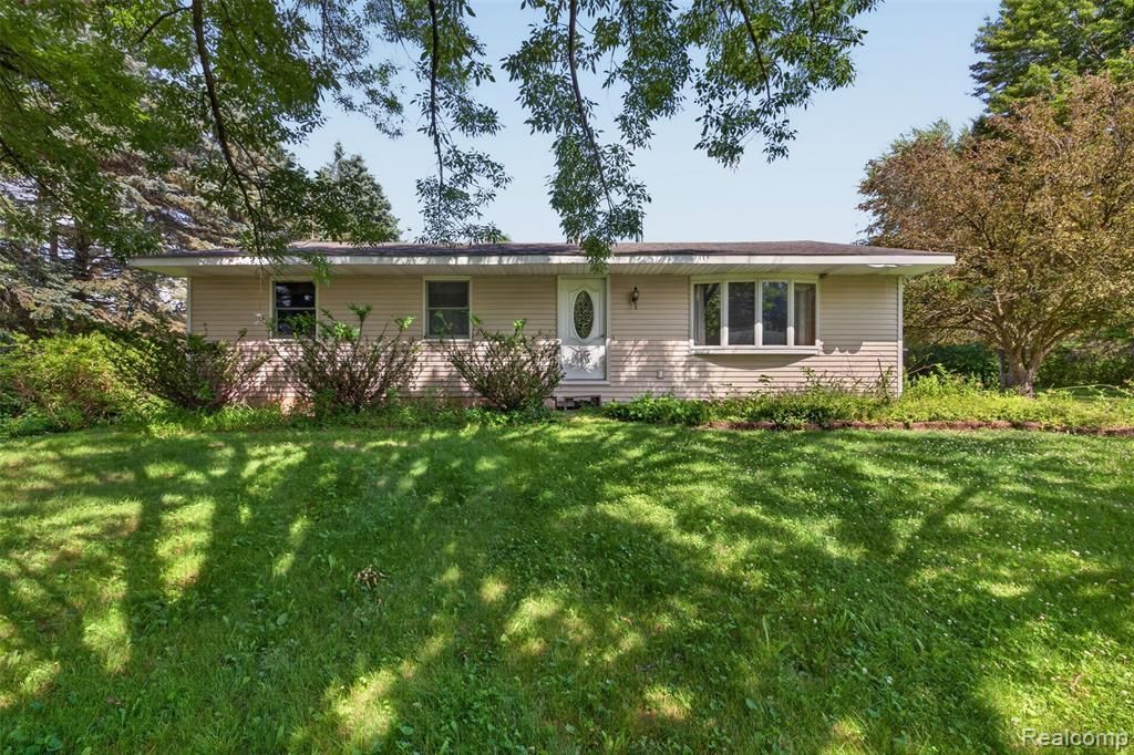 4675 Diehl Road, Hadley Township, MI 48455 Main Photo