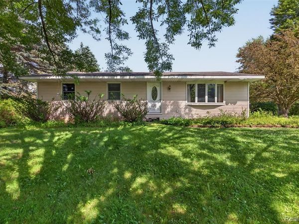 4675 Diehl Road, Hadley Twp, MI 48455