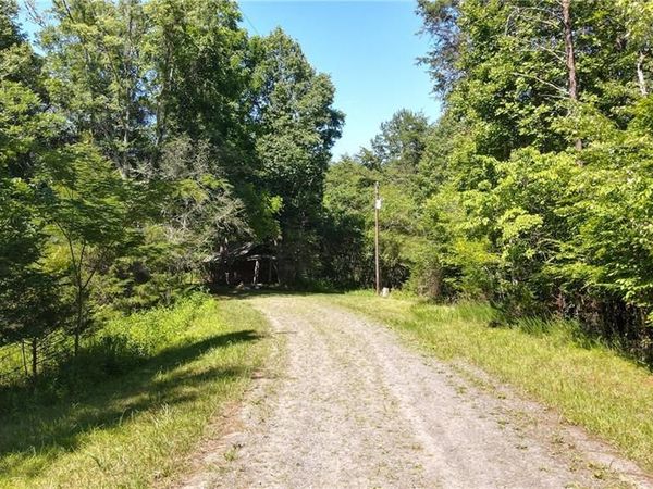 1215 Lucius Beasley Road , Westfield, NC 27053