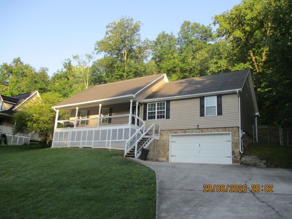 10721 Dallas Hollow Road, Soddy Daisy, TN 37379