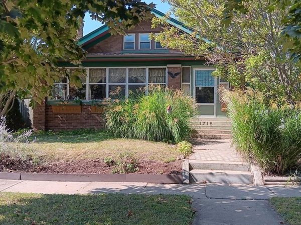 1718 DOUGLAS, ROCKFORD, IL 61103