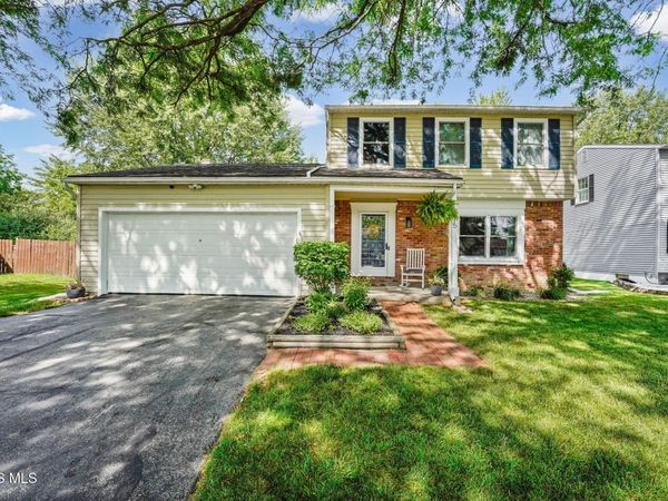 215 Mallard Road, Perrysburg, OH 43551