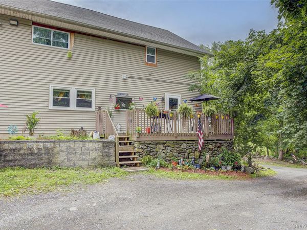8 Carl Place , Unit 2, New Windsor, NY 12553