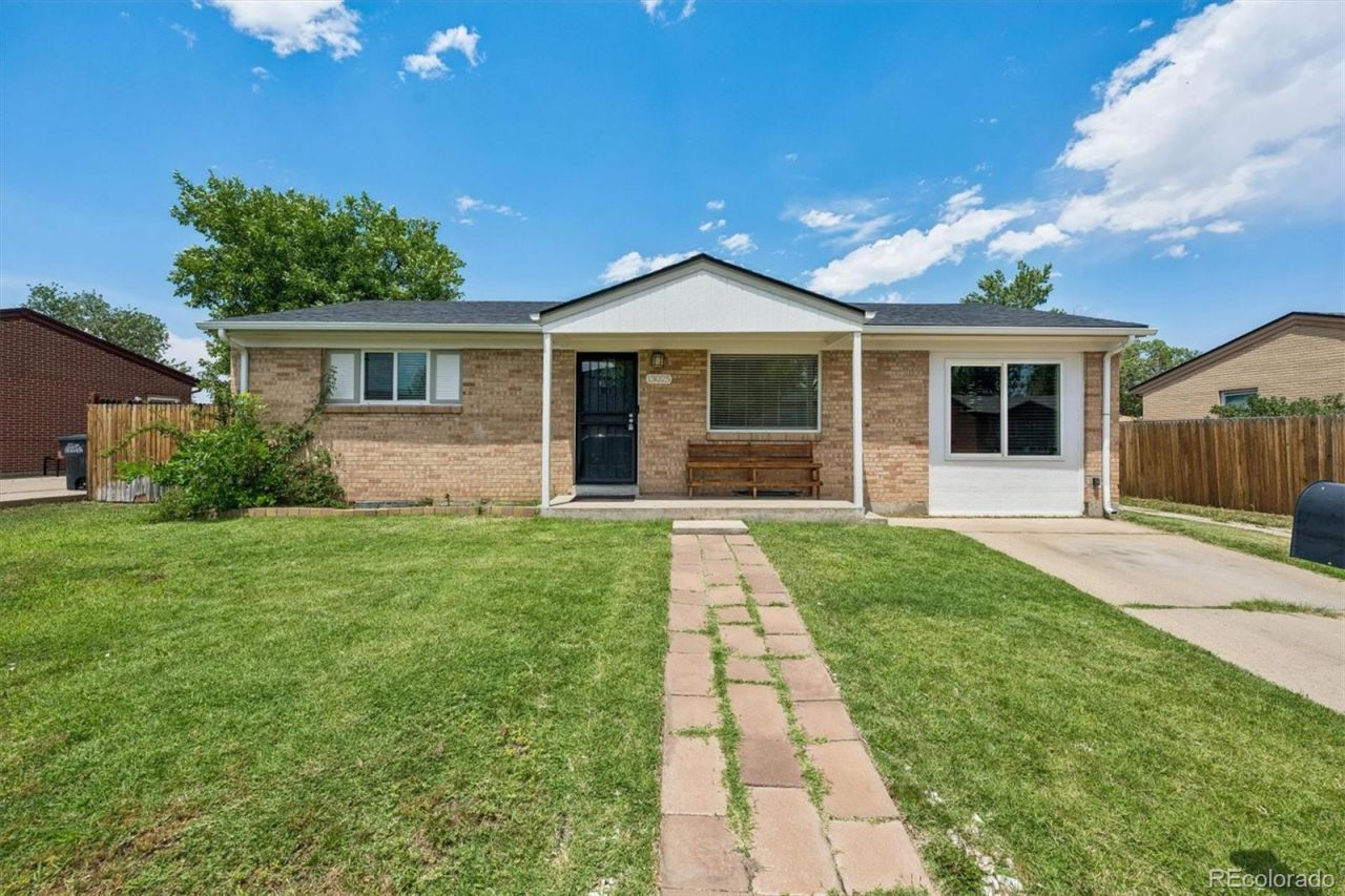 13025 Pensacola Place, Denver, CO 80239 Main Photo
