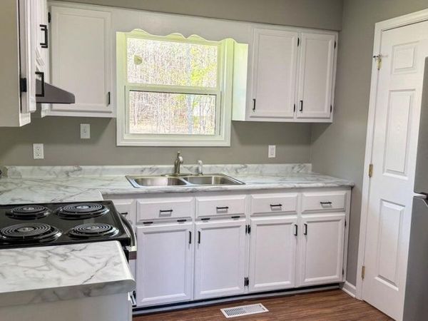 2315 Pine Grove Rd, Winfield, TN 37892
