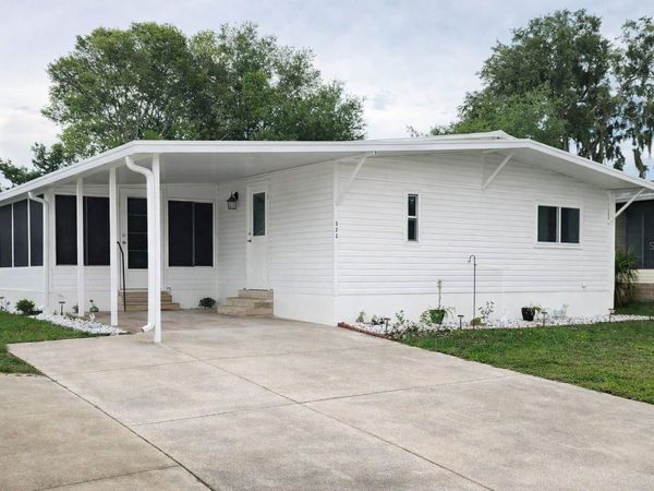 121 PINE TREE DRIVE , DEBARY, FL 32713